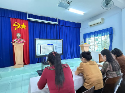 Trường Mầm Non Hoa Cúc tham gia lớp tập huấn lý luận chính trị hè 2025